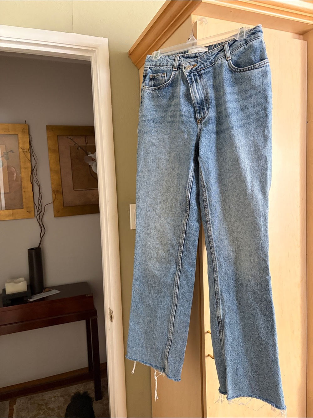 Zara Women’s Slim Light Blue Denim Jeans